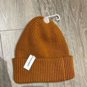 Old navy Beanie NWT